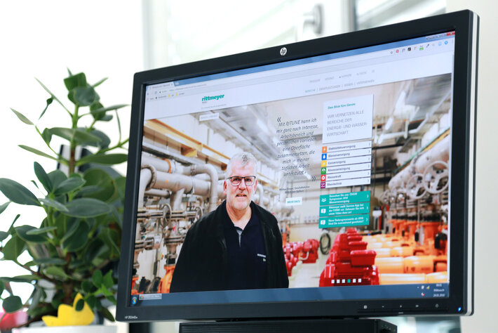 Monitor mit geöffneter Rittmeyer AG Webseite
